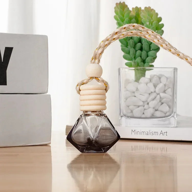 New Auto Aromatherapy Fragrance Pendent Bottle Perfume Diffuser Automotive Decoration Car Hanging Glass Bottle Empty Perfume
