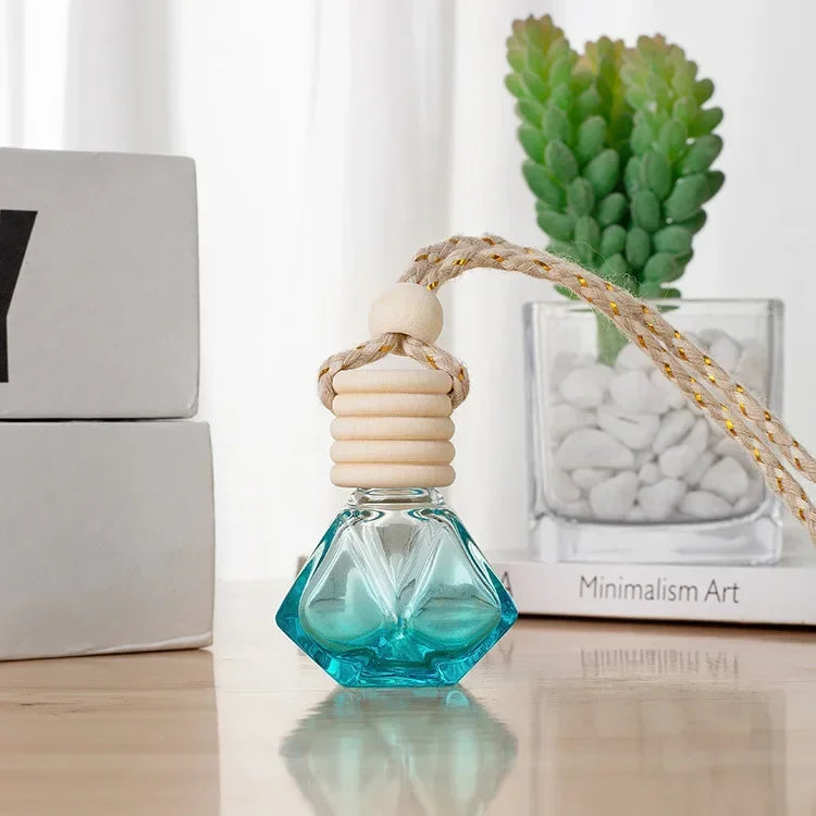 New Auto Aromatherapy Fragrance Pendent Bottle Perfume Diffuser Automotive Decoration Car Hanging Glass Bottle Empty Perfume