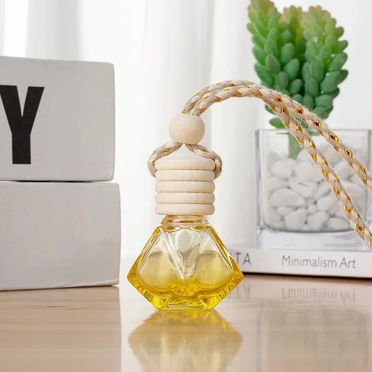 New Auto Aromatherapy Fragrance Pendent Bottle Perfume Diffuser Automotive Decoration Car Hanging Glass Bottle Empty Perfume