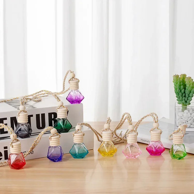 New Auto Aromatherapy Fragrance Pendent Bottle Perfume Diffuser Automotive Decoration Car Hanging Glass Bottle Empty Perfume